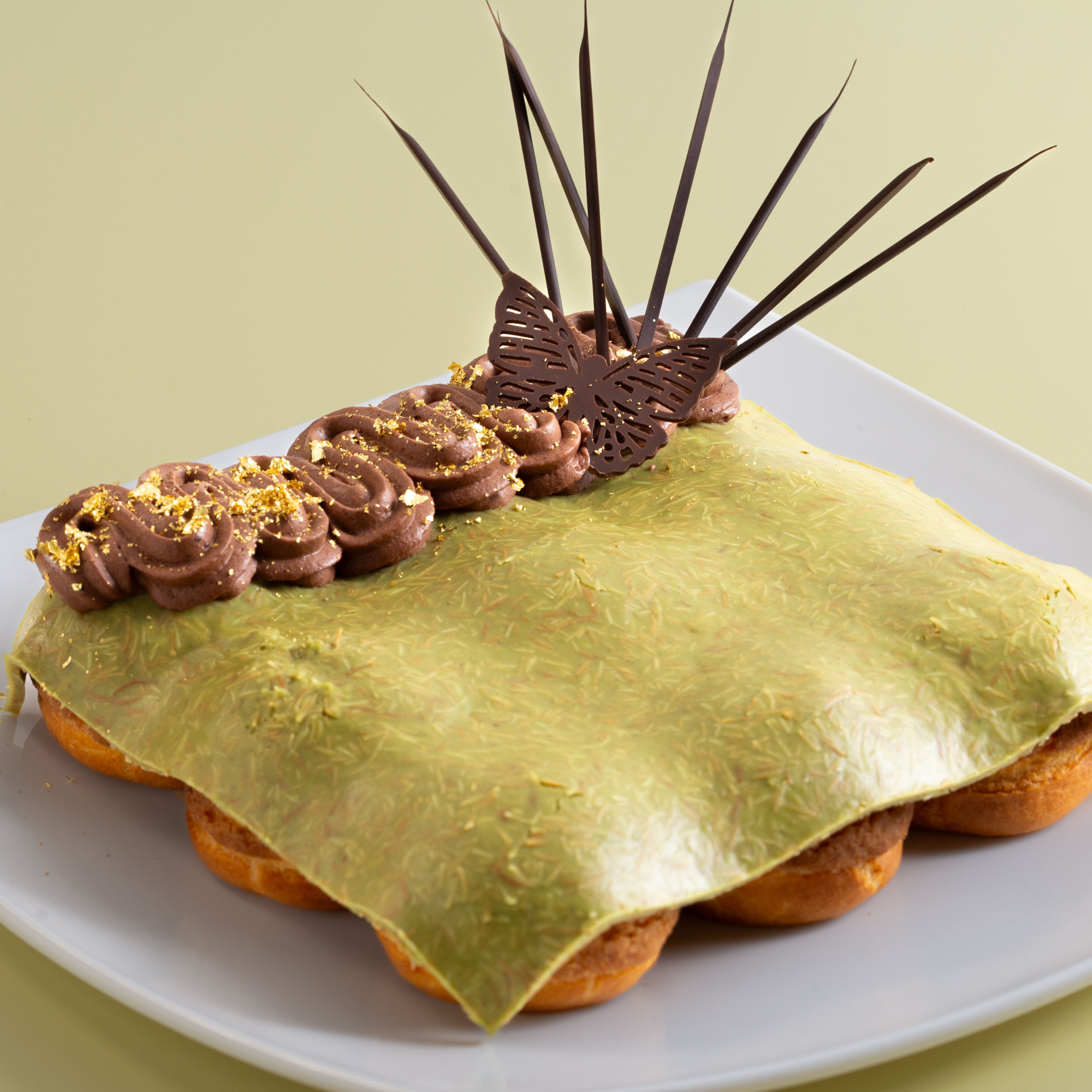 DUBAI PROFITEROLE